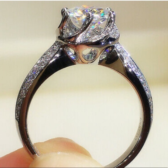 New 925 Sterling silver diamond stone Ring - Picture 3 of 5